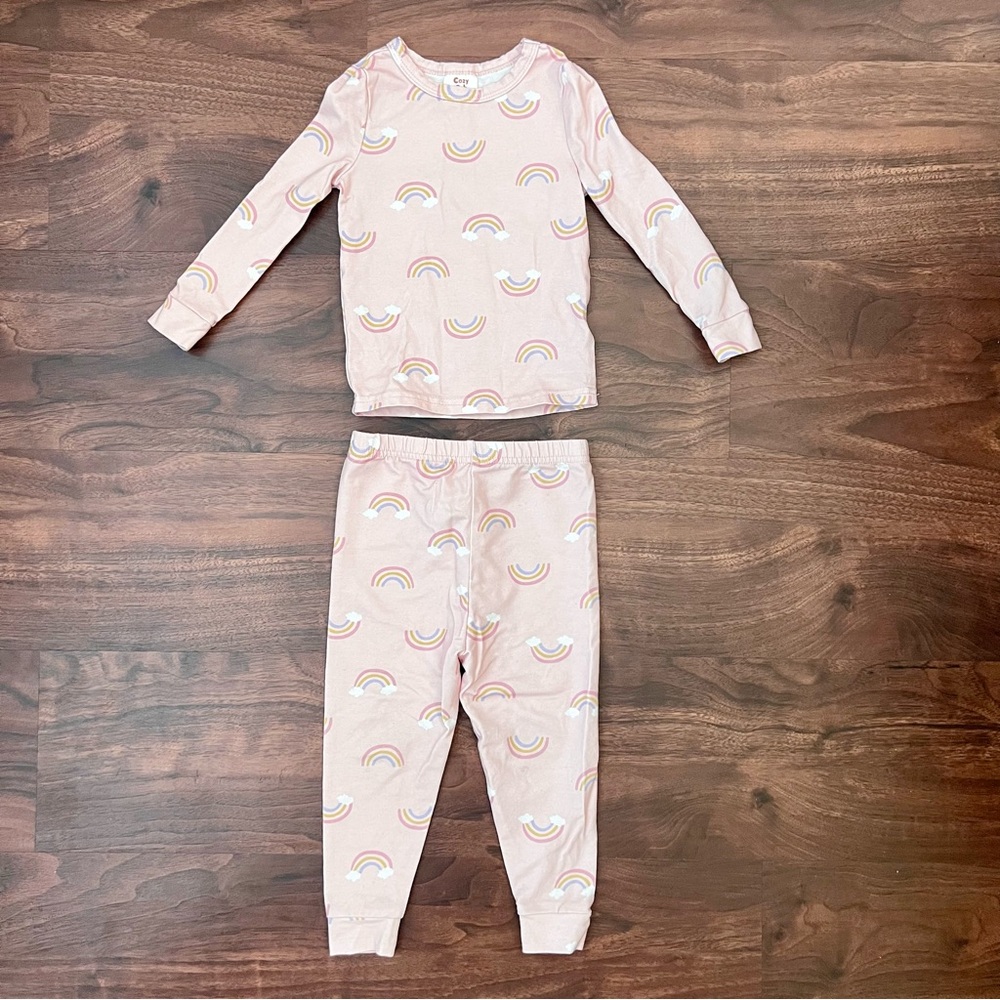 NWOT Cozy Cub Pajama Set Pink With Rainbows Long Sleeve & Pants Girl’s Size 2T